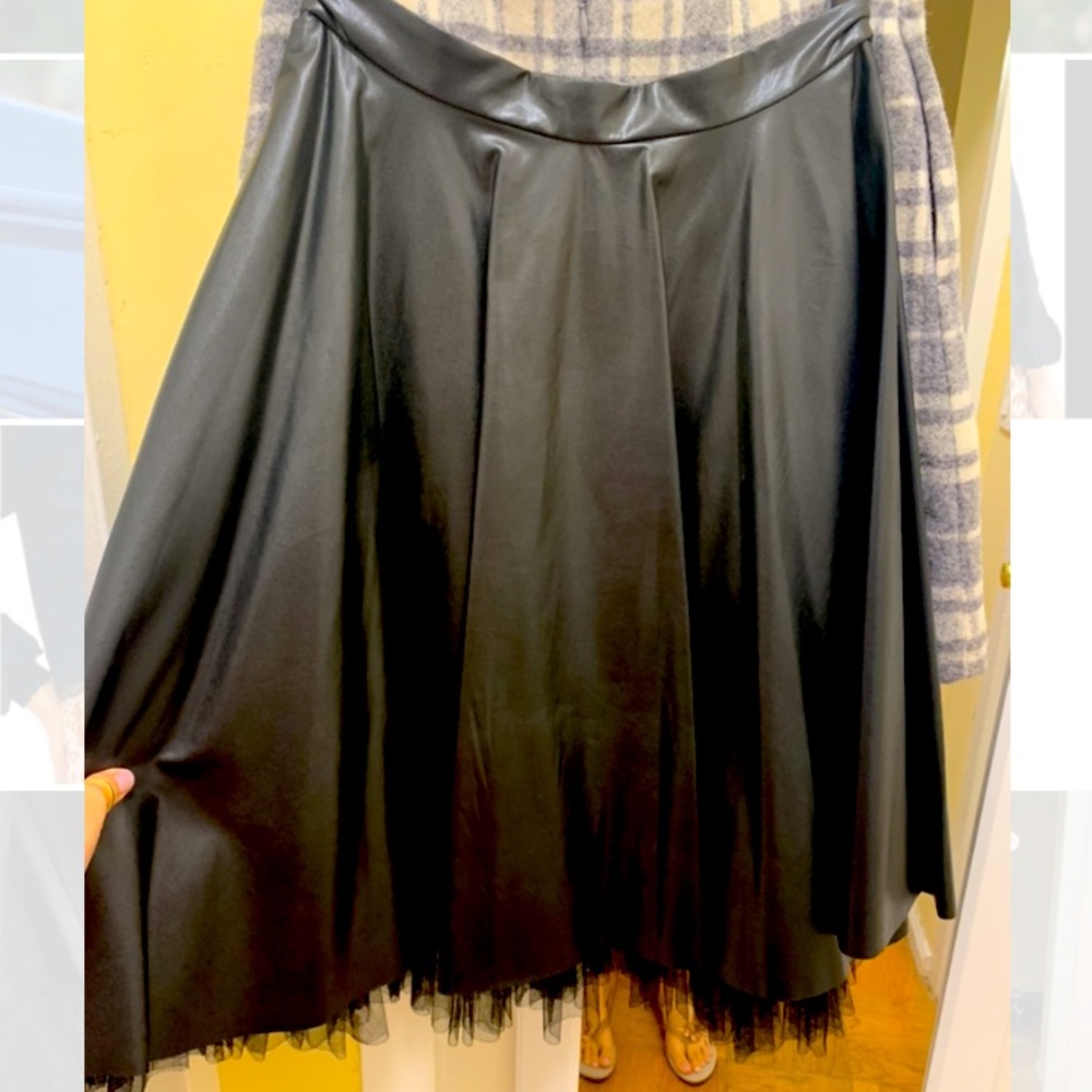 PINKO vegan leather full skirt with tulle